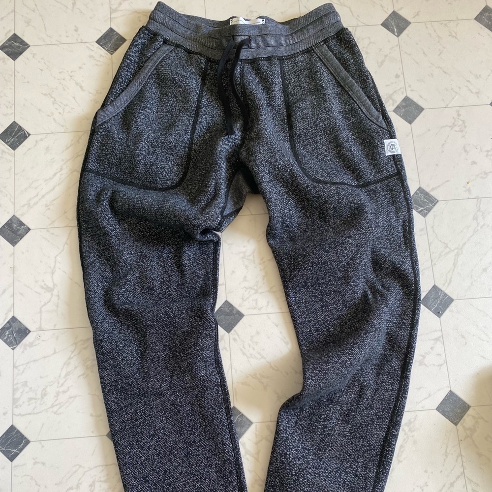 Reigning champ mid weight tiger sweatpants NWT